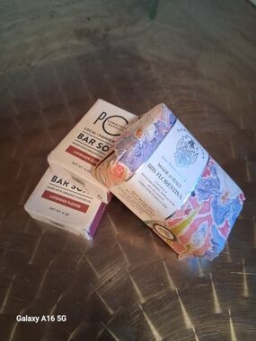 Ada Floral Patterned Bar Soaps in Purple, Pink, Blue and White